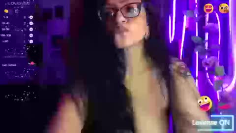 Snapshot of ravenandsin chatting on 15, 9, 2025 Raven online show from 15, 9, 2025