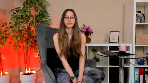 Snapshot of ravenblisss chatting on 22, 3, 2026 Raven online show from 22, 3, 2026