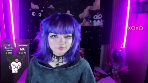 Snapshot of ravencollen chatting on 20, 4, 2026 ravencollen online show from 20, 4, 2026