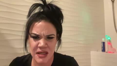 Raven Ray online show from 22, 5, 2026