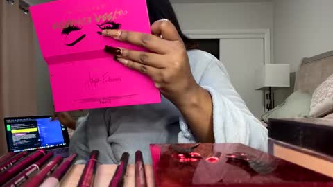 raventhebigbodybitch online show from 28, 1, 2025
