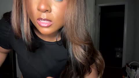 raventhebigbodybitch online show from 5, 2, 2025