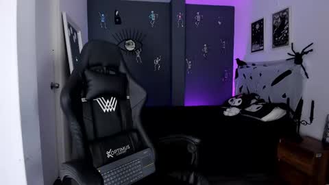 Raven Witch online show from 10, 10, 2025