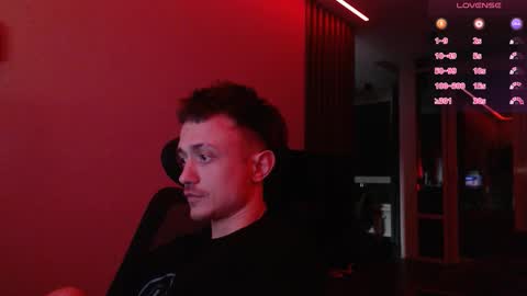 Snapshot of ravine_doleg chatting on 26, 9, 2025 Alex Nash online show from 26, 9, 2025