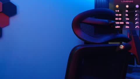 Snapshot of ravine_doleg chatting on 24, 10, 2025 Alex Nash online show from 24, 10, 2025