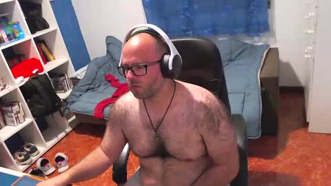 ravingr3d3 online show from 1, 5, 2026