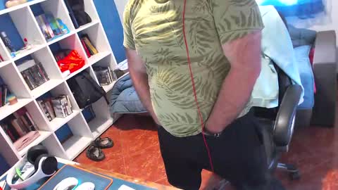 ravingr3d3 online show from 4, 5, 2026