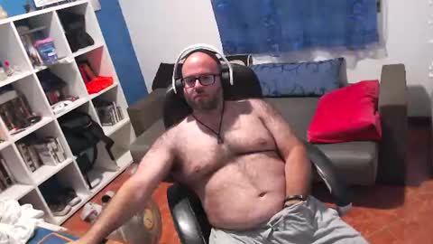 ravingr3d3 online show from 28, 6, 2026