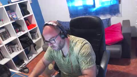 ravingr3d3 online show from 29, 6, 2026
