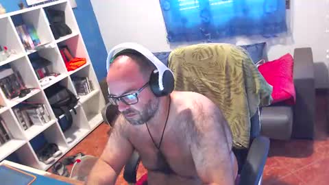 ravingr3d3 online show from 1, 7, 2026