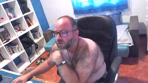ravingr3d3 online show from 13, 7, 2026