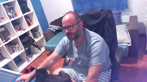 ravingr3d3 online show from 13, 7, 2026