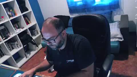 ravingr3d3 online show from 14, 7, 2026