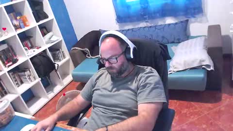 ravingr3d3 online show from 16, 7, 2026