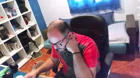 ravingr3d3 online show from 21, 7, 2026