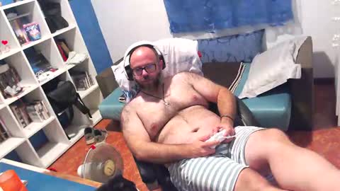 ravingr3d3 online show from 21, 7, 2026