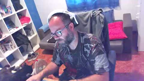 ravingr3d3 online show from 29, 7, 2026