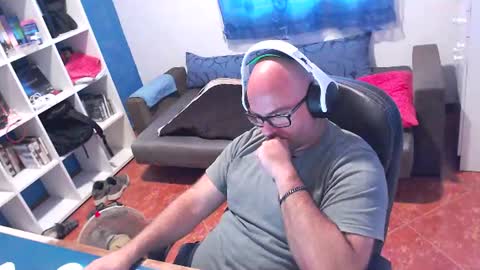ravingr3d3 online show from 30, 7, 2026