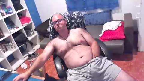 ravingr3d3 online show from 30, 7, 2026