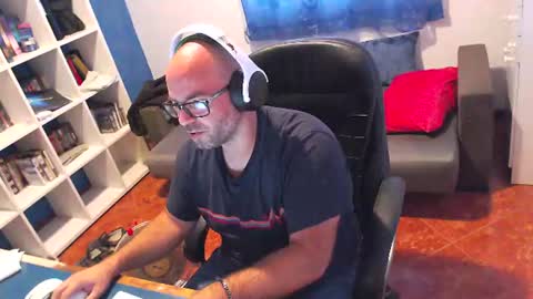 ravingr3d3 online show from 6, 8, 2026