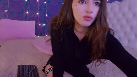 Lillian online show from 1, 11, 2025