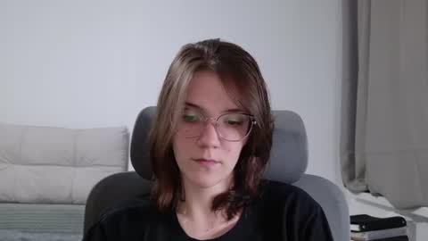 Ray-Ray online show from 6, 8, 2026