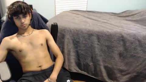 raymondg8596 online show from 25, 2, 2025