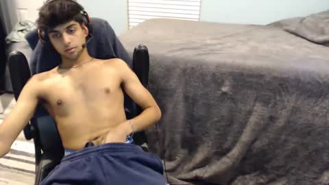 raymondg8596 online show from 26, 2, 2025