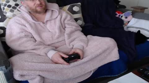 Snapshot of raymondsun chatting on 16, 2, 2025 Sunshine Ray online show from 16, 2, 2025