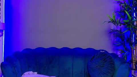 Snapshot of raysadrake chatting on 11, 6, 2026 RaysaDrake online show from 11, 6, 2026