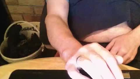 Snapshot of rdrew chatting on 14, 11, 2025 rdrew online show from 14, 11, 2025