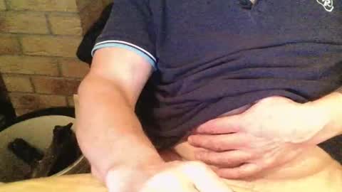 Snapshot of rdrew chatting on 22, 11, 2025 rdrew online show from 22, 11, 2025