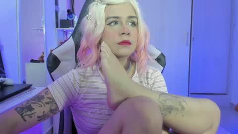 Snapshot of rea_winry chatting on 10, 4, 2026 Rea online show from 10, 4, 2026