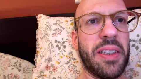 HugeSecret online show from 1, 2, 2026