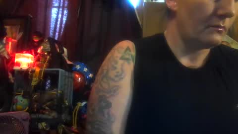 Snapshot of reallyredrum69th chatting on 1, 10, 2025 reallyredrum69th online show from 1, 10, 2025