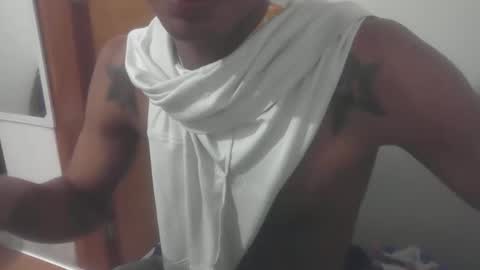 Snapshot of realmenol24k chatting on 14, 1, 2026 SexyFlacko online show from 14, 1, 2026