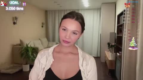 Snapshot of realsupermichael chatting on 16, 12, 2024 AliceEve online show from 16, 12, 2024