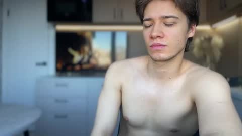 Snapshot of realsupermichael chatting on 20, 2, 2025 AliceEve online show from 20, 2, 2025