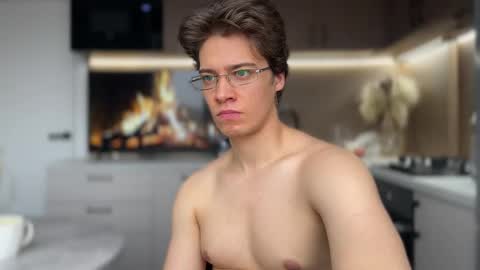 Snapshot of realsupermichael chatting on 3, 3, 2025 AliceEve online show from 3, 3, 2025