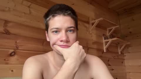 Snapshot of realsupermichael chatting on 18, 9, 2025 AliceEve online show from 18, 9, 2025