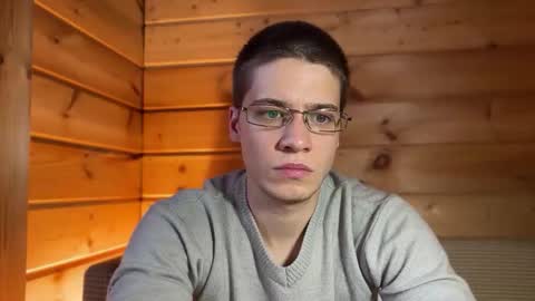 Snapshot of realsupermichael chatting on 22, 12, 2025 AliceEve online show from 22, 12, 2025