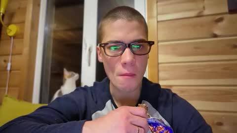 Snapshot of realsupermichael chatting on 25, 2, 2026 AliceEve online show from 25, 2, 2026