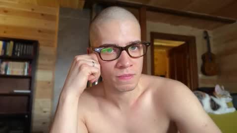 Snapshot of realsupermichael chatting on 3, 3, 2026 AliceEve online show from 3, 3, 2026