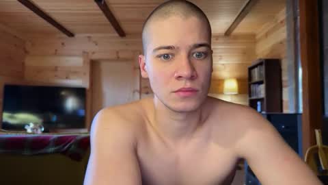 Snapshot of realsupermichael chatting on 7, 3, 2026 AliceEve online show from 7, 3, 2026