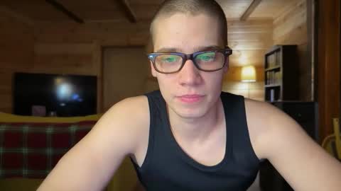 Snapshot of realsupermichael chatting on 18, 3, 2026 AliceEve online show from 18, 3, 2026