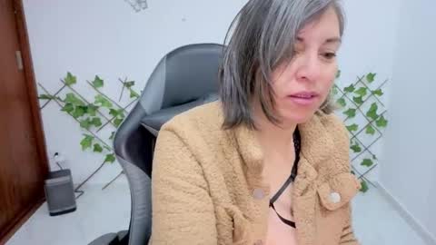 Rebbeca online show from 7, 2, 2026