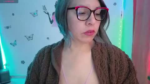 Rebbeca online show from 28, 7, 2026