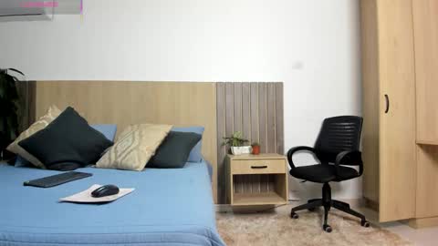 I invite you to my birthday on November 3th  online show from 7, 2, 2026