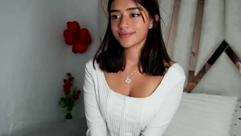 Snapshot of rebeca_cortez55 chatting on 5, 2, 2025  Rebecca online show from 5, 2, 2025