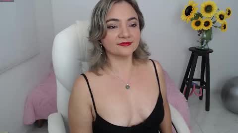 REBECA online show from 17, 9, 2025